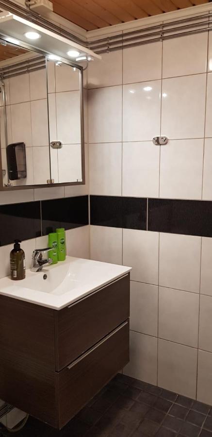 Lentaevae Kalakukko -Veturi B&B Kuopio Exterior foto